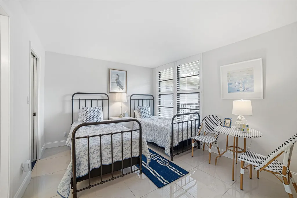 6 Royal Palm Way Boca Raton FL 33432