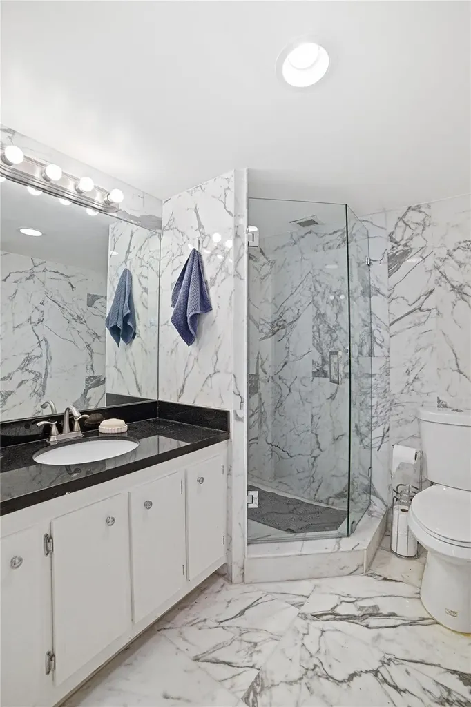 6 Royal Palm Way Boca Raton FL 33432