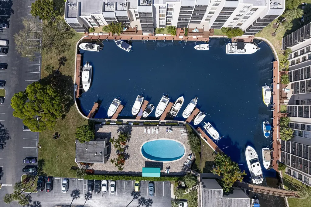 6 Royal Palm Way Boca Raton FL 33432