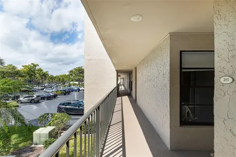 6 Royal Palm Way Boca Raton FL 33432