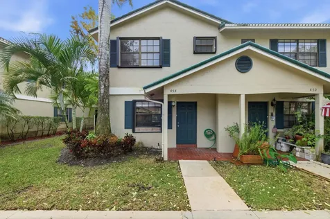 454 Westree Lane Plantation FL 33324
