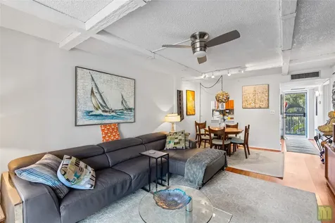 105 Royal Park Drive Oakland Park FL 33309