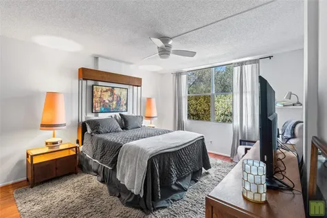 105 Royal Park Drive Oakland Park FL 33309