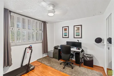105 Royal Park Drive Oakland Park FL 33309