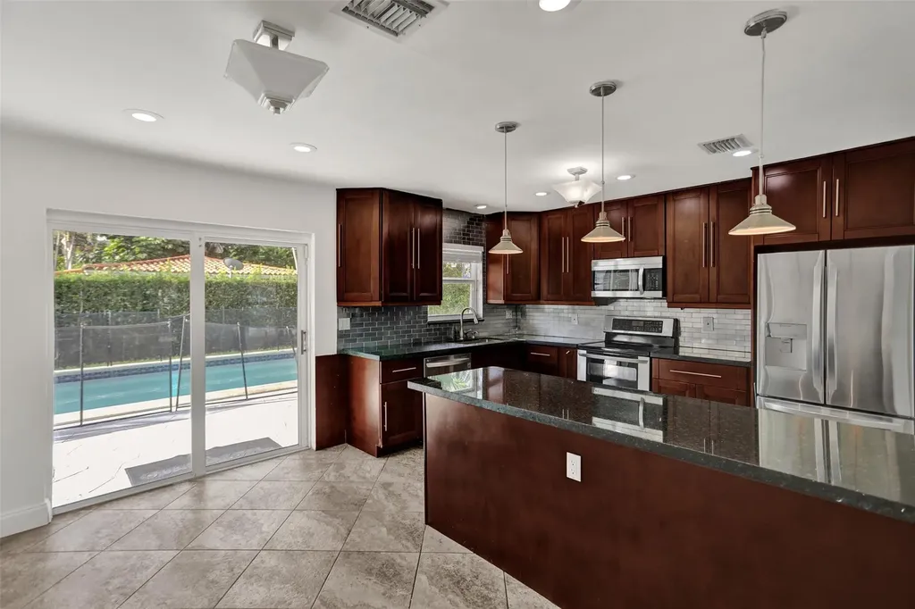 30 NE 139th Street North Miami FL 33161