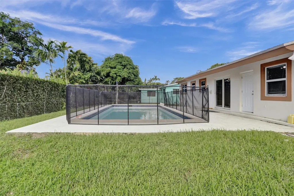 30 NE 139th Street North Miami FL 33161