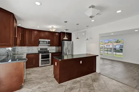 30 NE 139th Street North Miami FL 33161