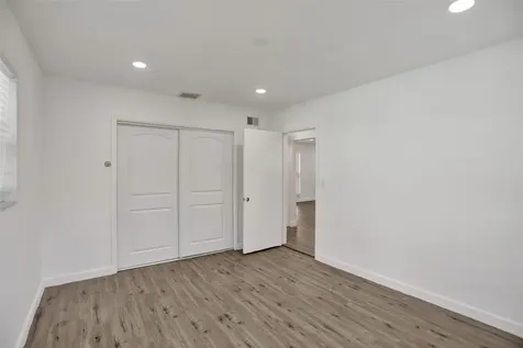 30 NE 139th Street North Miami FL 33161
