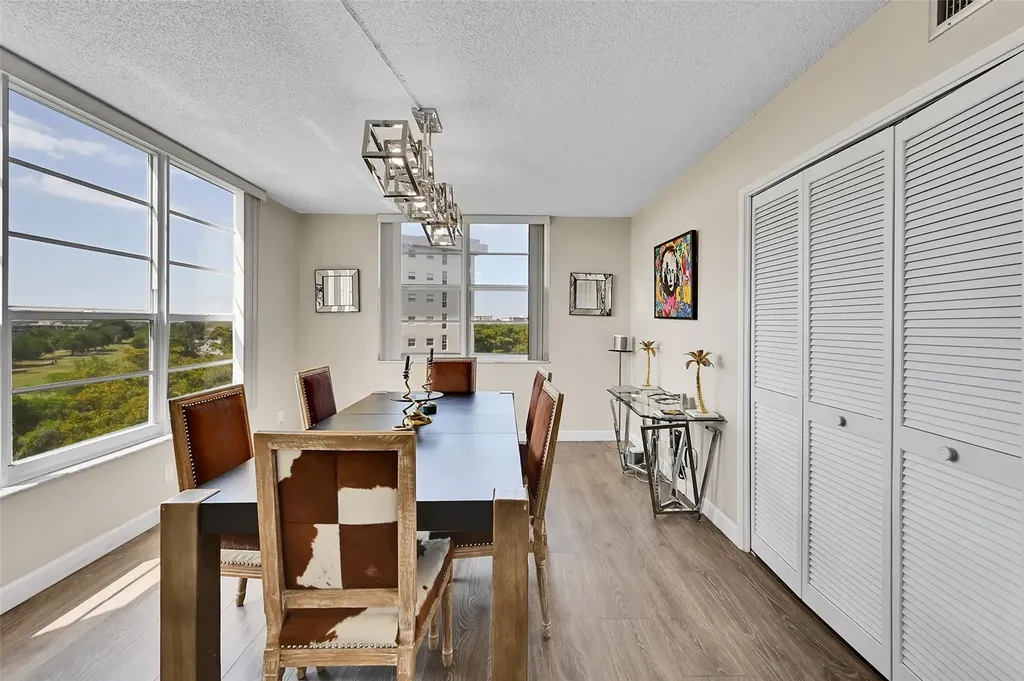 605 Oaks Drive Pompano Beach FL 33069