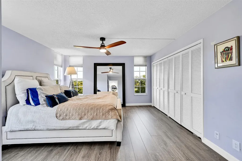 605 Oaks Drive Pompano Beach FL 33069