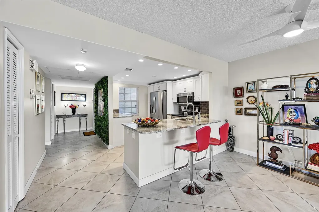 605 Oaks Drive Pompano Beach FL 33069