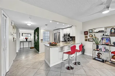 605 Oaks Drive Pompano Beach FL 33069