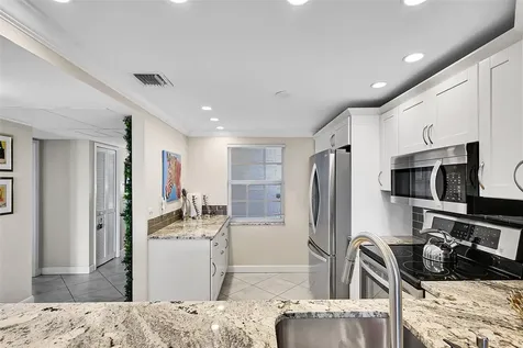 605 Oaks Drive Pompano Beach FL 33069