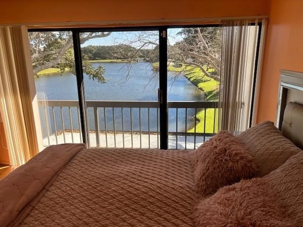 808 Bridgewood Place Boca Raton FL 33434
