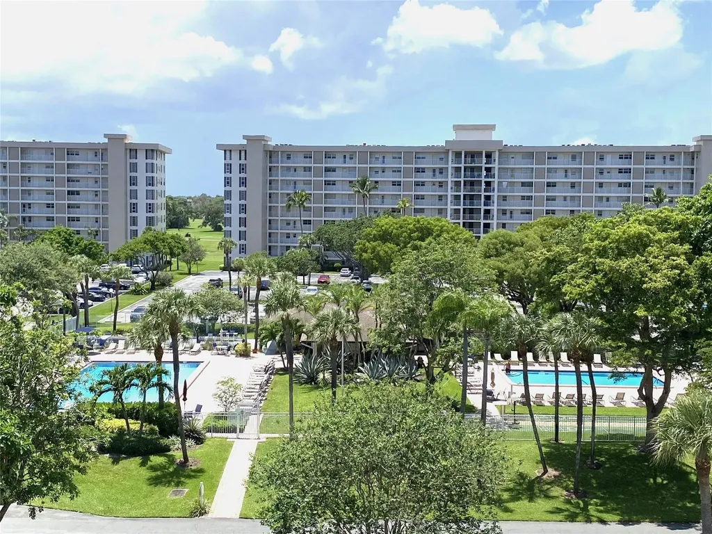 2601 S Course Drive Pompano Beach FL 33069