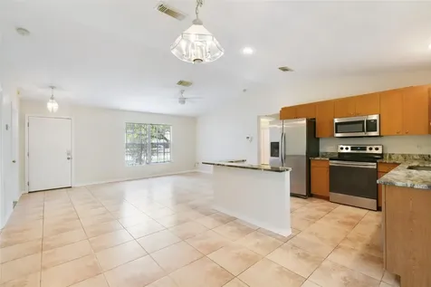 180 NW Friar Street Port St Lucie FL 34983