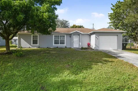 180 NW Friar Street Port St Lucie FL 34983