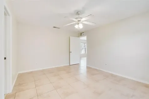 180 NW Friar Street Port St Lucie FL 34983
