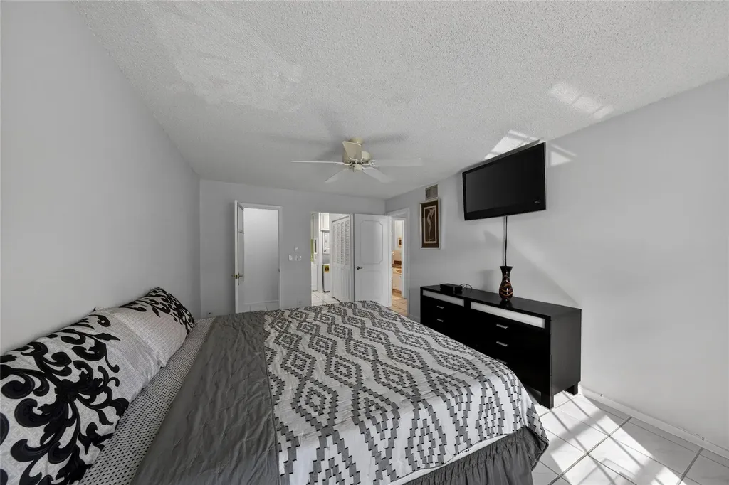 6253 Bay Club Drive Fort Lauderdale FL 33308