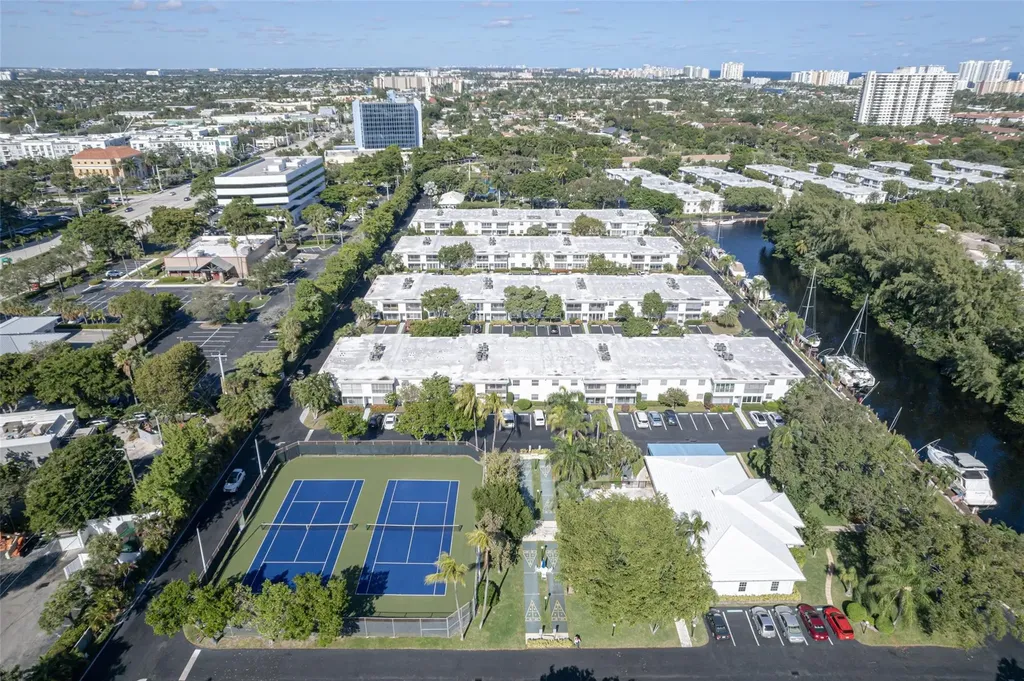 6253 Bay Club Drive Fort Lauderdale FL 33308