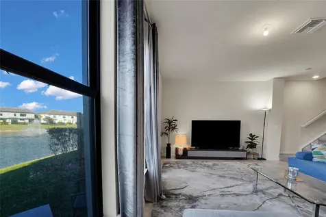 2293 S Appleton Circle Oakland Park FL 33309