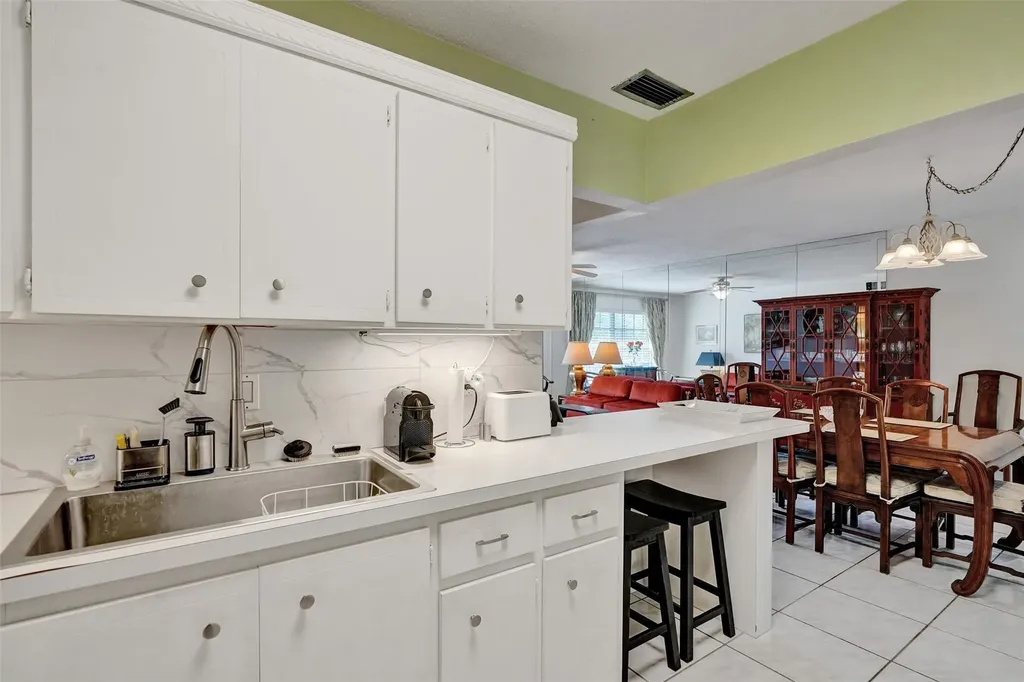 6750 NE 21st Road Fort Lauderdale FL 33308