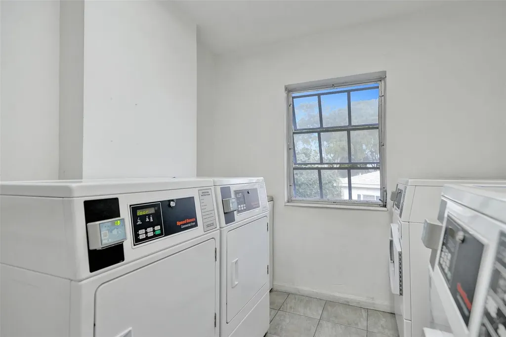 6750 NE 21st Road Fort Lauderdale FL 33308