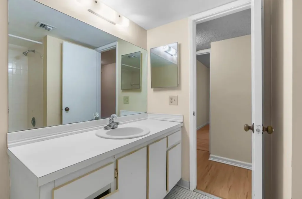 707 Gardens Drive Pompano Beach FL 33069