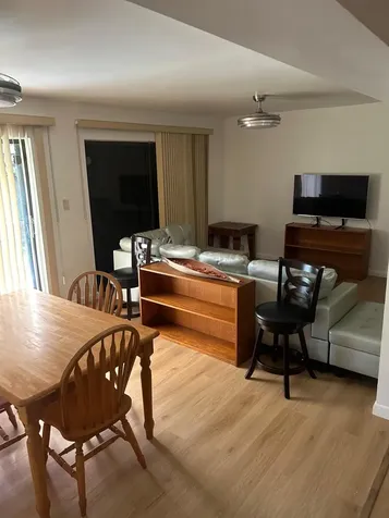 19112 W W Lake Hialeah FL 33015