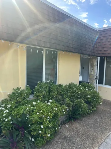 19112 W W Lake Hialeah FL 33015