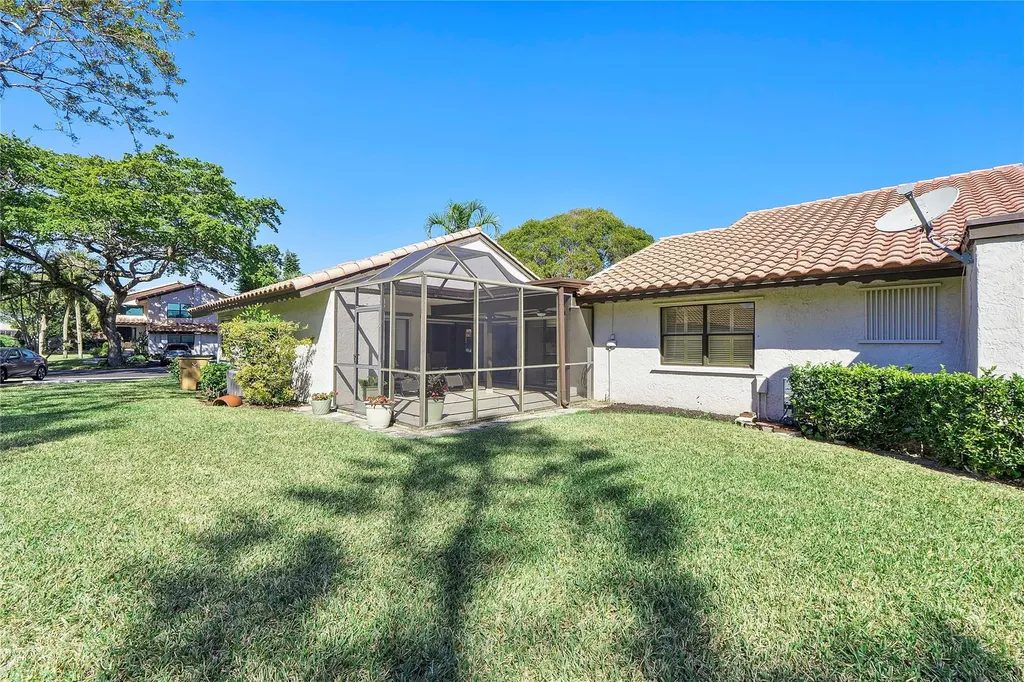 3042 Deer Creek Lake Shore Drive Deerfield Beach FL 33442