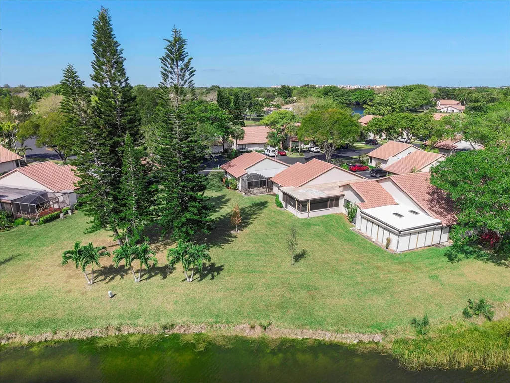 3042 Deer Creek Lake Shore Drive Deerfield Beach FL 33442