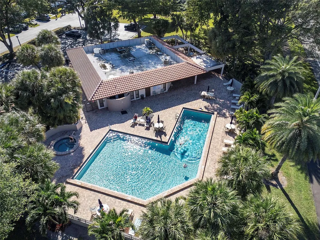 3042 Deer Creek Lake Shore Drive Deerfield Beach FL 33442