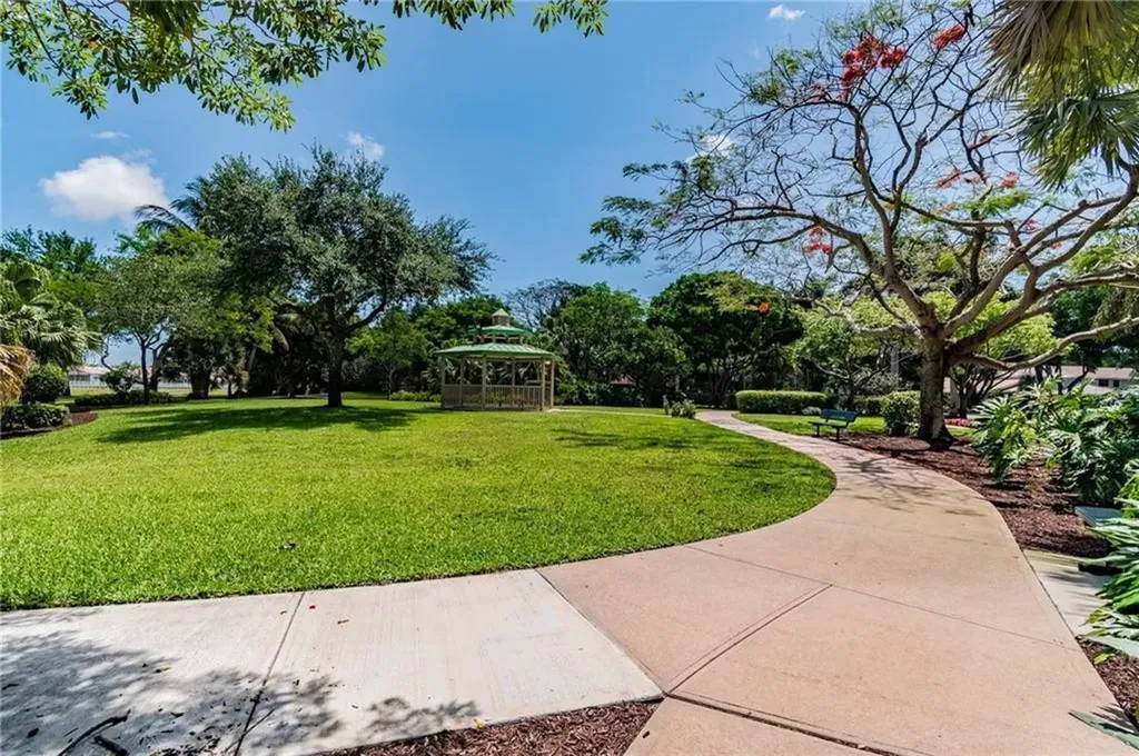 3042 Deer Creek Lake Shore Drive Deerfield Beach FL 33442