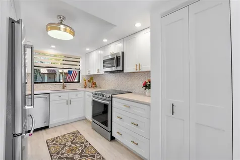 3042 Deer Creek Lake Shore Drive Deerfield Beach FL 33442