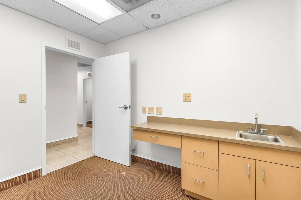 2466 E Commercial Boulevard Fort Lauderdale FL 33308