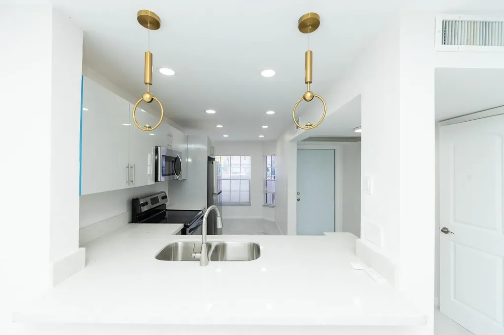 8939 NW 23rd Street Coral Springs FL 33065