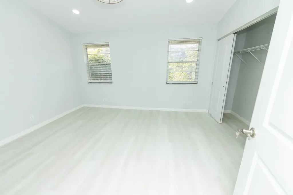 8939 NW 23rd Street Coral Springs FL 33065