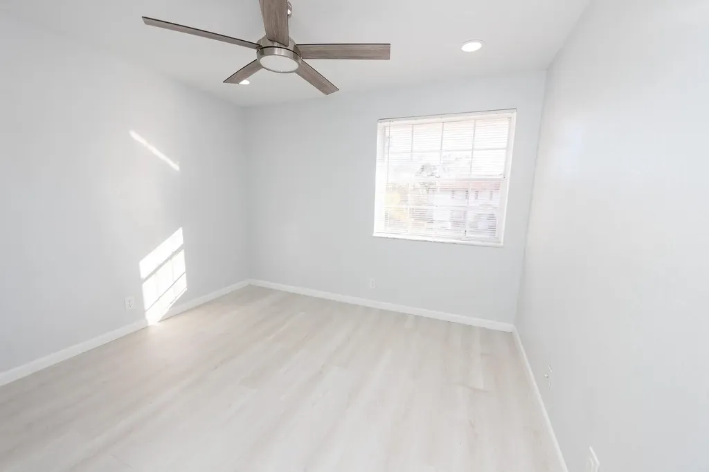 8939 NW 23rd Street Coral Springs FL 33065
