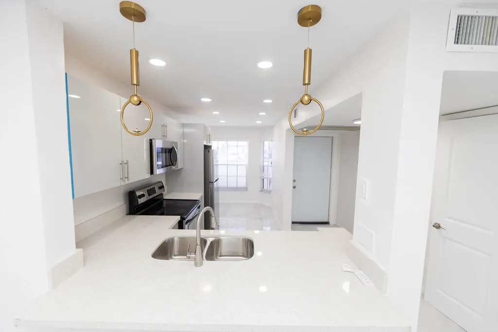 8939 NW 23rd Street Coral Springs FL 33065