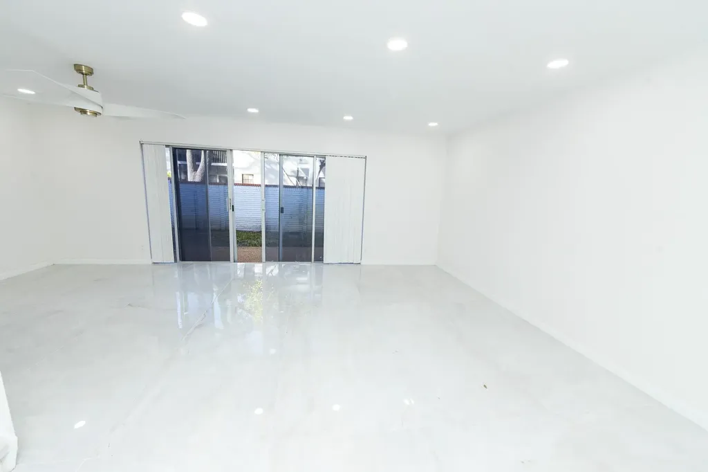 8939 NW 23rd Street Coral Springs FL 33065