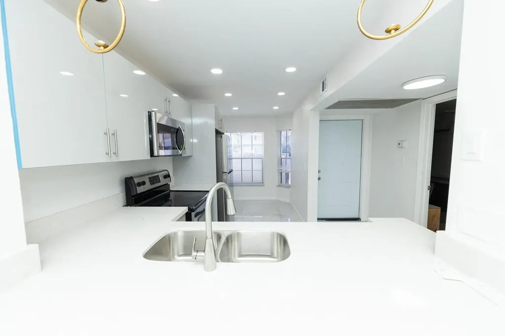 8939 NW 23rd Street Coral Springs FL 33065