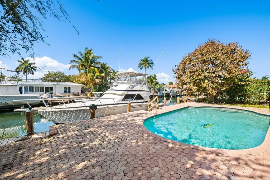 1031 NE 27th Avenue Pompano Beach FL 33062