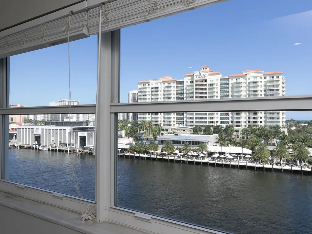 2900 NE 30th Street Fort Lauderdale FL 33306