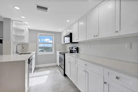 2900 NE 30th Street Fort Lauderdale FL 33306
