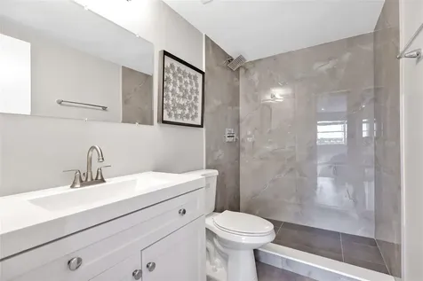 2900 NE 30th Street Fort Lauderdale FL 33306