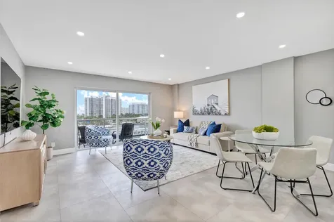 2900 NE 30th Street Fort Lauderdale FL 33306
