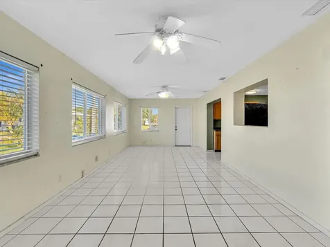 5711 NW 84th Avenue Tamarac FL 33321