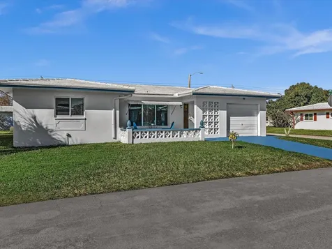 5711 NW 84th Avenue Tamarac FL 33321