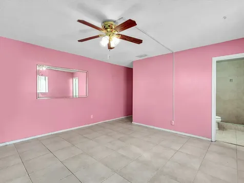 5711 NW 84th Avenue Tamarac FL 33321